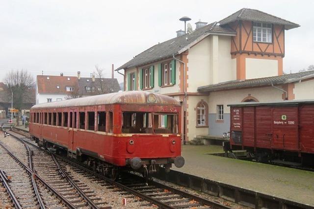 Ein historischer Triebwagen ist zurck in Kandern - ihn aufzubereiten wird teuer