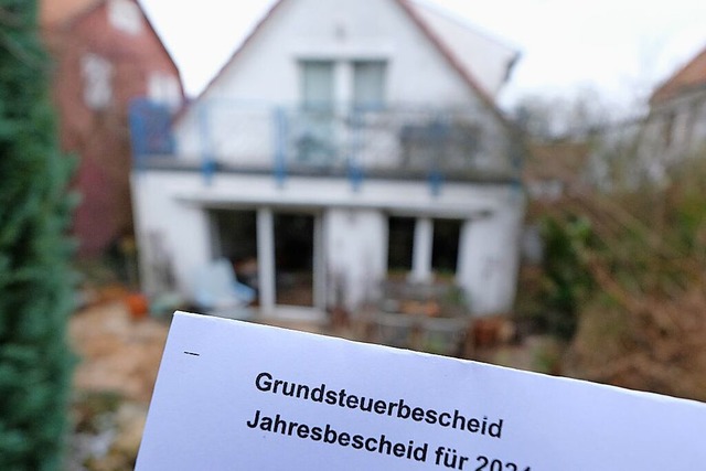 Die Stadt Emmendingen hat jetzt die Grundsteuerbescheide versendet.  | Foto: Bernd Weibrod (dpa)