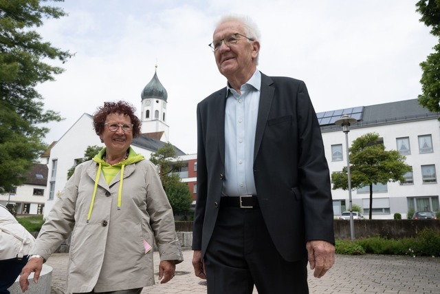 Kretschmann will sich um seine Frau k&uuml;mmern.  | Foto: Marijan Murat/dpa