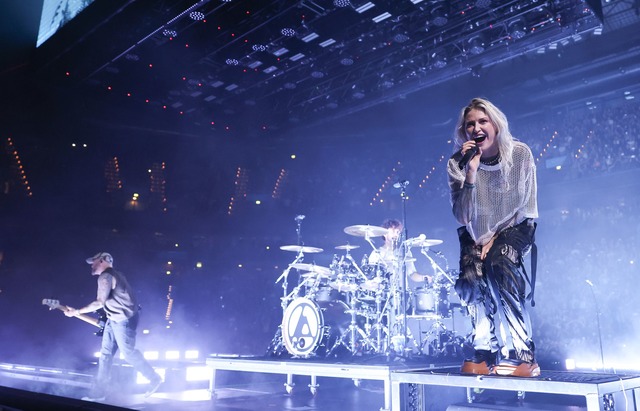 Emily Armstrong von der Band Linkin Pa...inem Konzert in Hamburg (Foto: Archiv)  | Foto: Christian Charisius/dpa