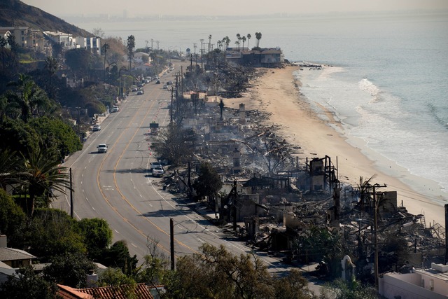 Malibu ist f&uuml;r seine luxuri&ouml;... sind vollst&auml;ndig niedergebrannt.  | Foto: John Locher/AP/dpa