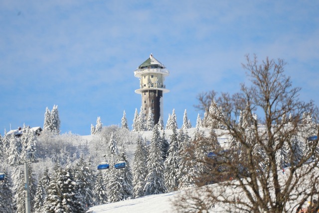 Auf dem Feldberg liegt gengend Schnee (Archivbild).  | Foto: Joachim Hahne