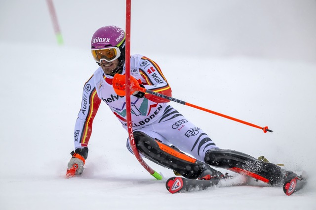 Adelboden ist eine der Lieblingsstatio... Stra&szlig;er im alpinen Ski-Weltcup.  | Foto: Anthony Anex/KEYSTONE/dpa