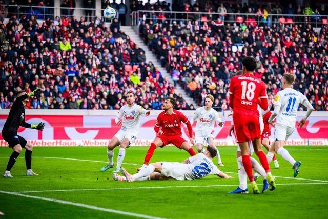 3:2 nach 3:0: Freiburg rettet Sieg gegen Kiel