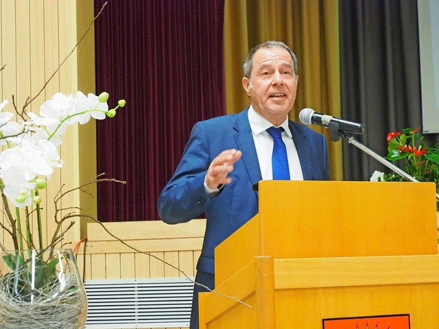 Mit einer facettenreichen Rede läutete... Andreas Schneucker das neue Jahr ein. | Foto: Herbert Frey Mit einer facettenreichen Rede läutete... Andreas Schneucker das neue Jahr ein. | Foto: Herbert Frey