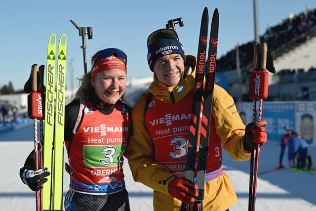 Selina Grotian und Justus Strelow m&uu...en nur zwei Teams den Vortritt lassen.  | Foto: Martin Schutt/dpa