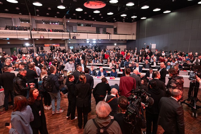 Gro&szlig;er Medienandrang beim Bundes...des B&uuml;ndnisses Sahra Wagenknecht.  | Foto: Hannes P Albert/dpa