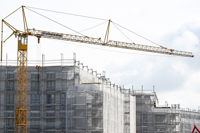 Der Wohnungsbau braucht nach Ansicht d...auml;ssliche Bedingungen. (Archivbild)  | Foto: Bernd Wei&szlig;brod/dpa