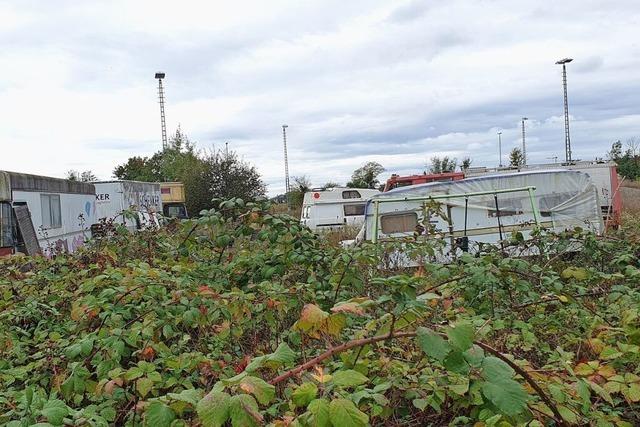 Illegale Camper haben Bahngelnde in Neuenburg wohl verlassen