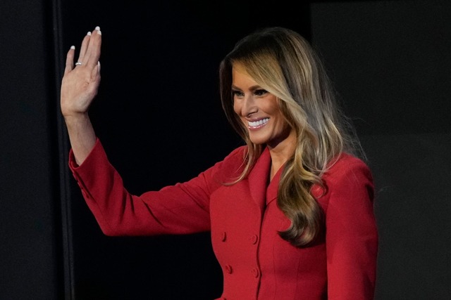 Melania Trump ist nach eigener Aussage...szlig;e Haus vorbereitet. (Archivbild)  | Foto: Matt Rourke/AP/dpa