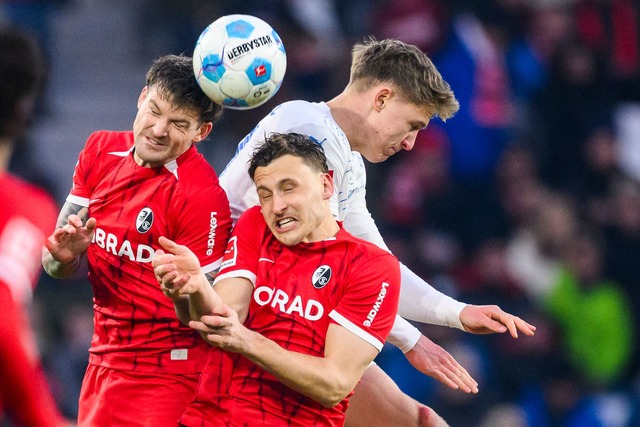 Der SC Freiburg muss in Frankfurt ran.  | Foto: Tom Weller/dpa