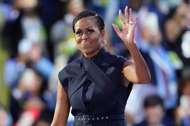 Die ehemalige First Lady Michelle Obama. (Archivbild)  | Foto: Charles Rex Arbogast/AP/dpa