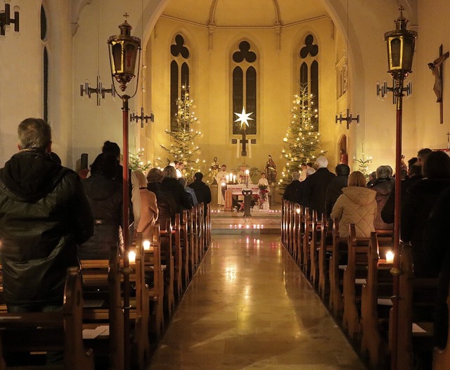 In der katholischen Kirchengemeinde He... mit dem Luzernarium zu Ende gegangen.  | Foto: Juliana Eiland-Jung