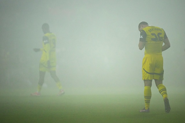 Borussia Dortmund steckt in einer schweren Krise.  | Foto: Gregor Fischer/dpa