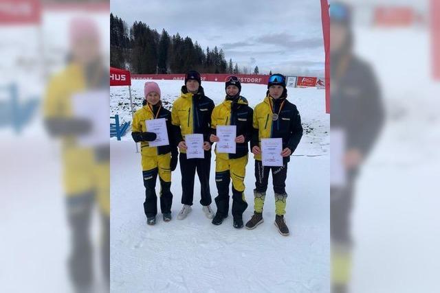 Viele Pltze auf dem Podestfr die Schwarzwlder beim Deutschlandpokal der Langlufer in Oberstdorf