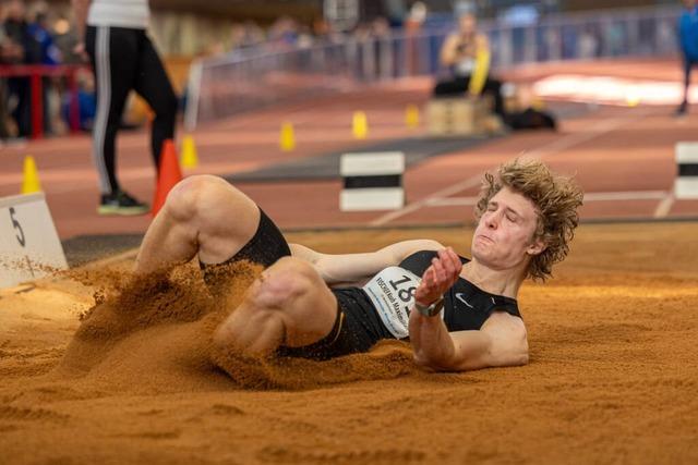 Noah Fischer springt wieder ber sieben Meter