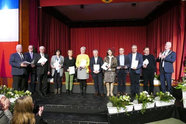 Stadt Breisach zeichnet Brgerinnen und Brger mit Verdienstmedaille aus