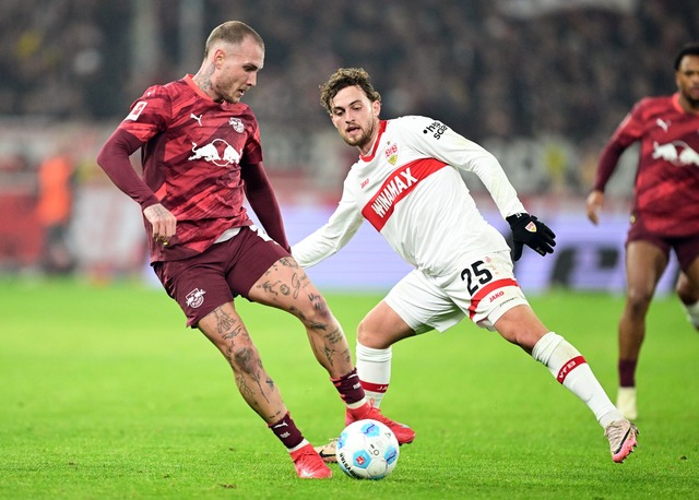 David Raum (links) und RB Leipzig wurdem vom VfB Stuttgart voll gefordert  | Foto: Bernd Wei&szlig;brod/dpa