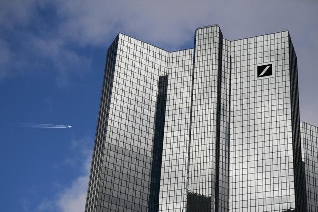 Deutsche-Bank-Vorstandsmitglied Leukert beim Neujahrsempfang in Freiburg: "Ohne lngeres Arbeiten geht es nicht"