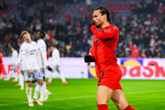 Leroy Sane jubelt nach seinem Treffer zum 4:0.  | Foto: Tom Weller/dpa