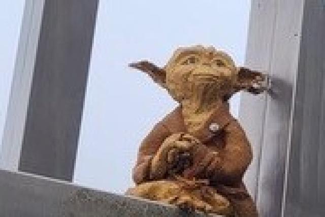 Meister Yoda aus Eichen ist fnf Jahre nach seinem Diebstahl wieder da