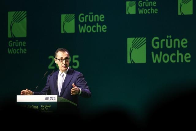 zdemir erffnet Grne Woche - Seuche berschattet Messe