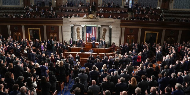 Im US-Parlament kontrollieren Trumps Republikaner beide Kammern. (Archivbild)  | Foto: Matt Rourke/AP/dpa