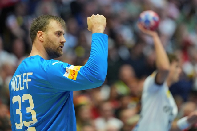 Andreas Wolff strebt mit den deutschen...n zweiten Vorrundensieg bei der WM an.  | Foto: S&ouml;ren Stache/dpa