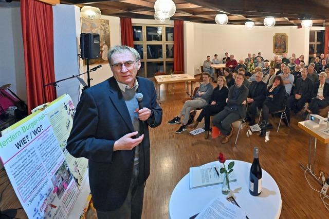 Beim Neujahrsempfang in Herdern bekam Freiburgs Baubrgermeister eine lange Wunschliste prsentiert