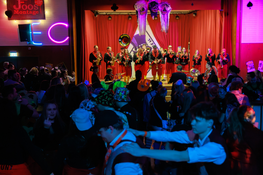 Tolle Stimmung herrschte beim Gugge-Festival in der Stadthalle in Breisach.