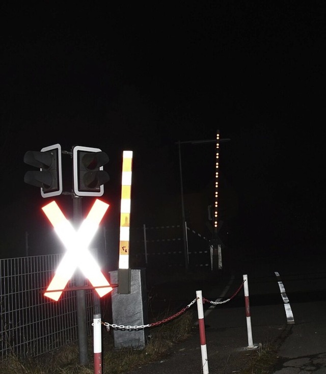 Unbeleuchtet ist aktuell der Bahnberg...enbahnstrae in Rheinfelden-Warmbach.   | Foto: Heinz und Monika Vollmar