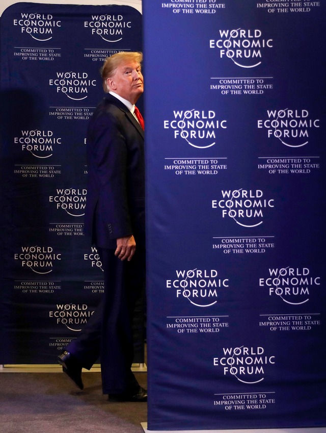 In seiner ersten Amtszeit nahm Trump a...&auml;sident am WEF teil. (Archivbild)  | Foto: Evan Vucci/AP/dpa