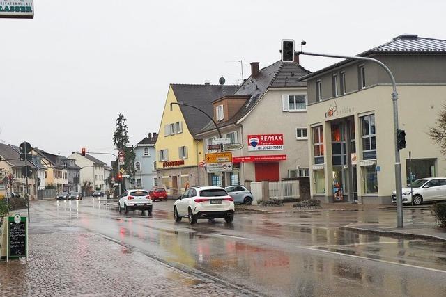 Behrden und Ortschaftsrat Haltingen sind uneins, ob Ampel nachts ausgeschaltet werden soll