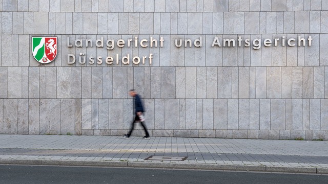 In mehreren Bundesl&auml;ndern waren b...ro sichergestellt worden. (Symbolbild)  | Foto: Marius Becker/dpa