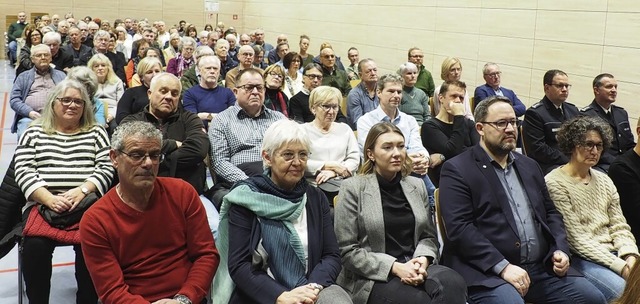 Aufgrund des Andranges mussten noch zu...n in Eimeldingen den Neujahrsempfang.   | Foto: Herbert Frey