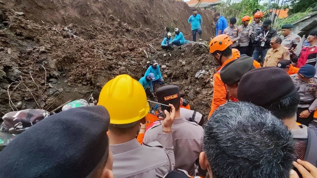 Auf Bali und Java wurden mindestens elf Menschen vermisst. (Foto aktuell)  | Foto: BPBD/Bali Provincial Disaster Management/dpa