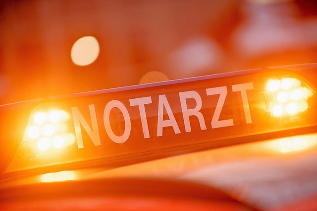 Trotz Rettungseinsatz erlag der Radfah... Sonntag seinen schweren Verletzungen.  | Foto: Lino Mirgeler (dpa)