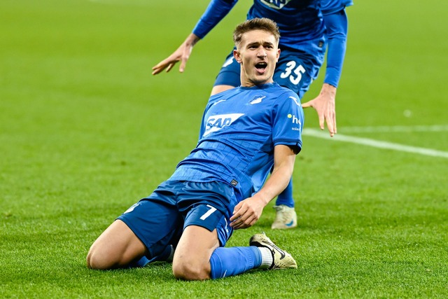 Ein junger "Leader": Tom Bischof, hier beim Torjubel f&uuml;r Hoffenheim.  | Foto: Uwe Anspach/dpa