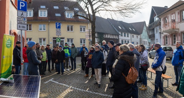 Einweihung Photovoltaikanlage auf Rieg...reichen Beteiligten und Interessierten  | Foto: BEKA