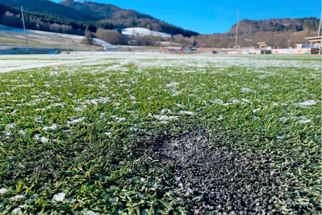 Nach Sachbeschdigung durch Ultras: FC Bernau braucht neuen Kunstrasen