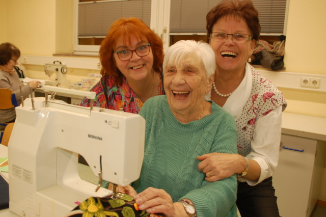 Mit 95 Jahren kommt Isabelle Egli immer noch wchentlich zum Nhkurs nach Rheinfelden