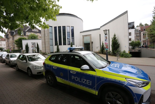 Weil sie einen Anschlag auf die Synago... M&auml;nner vor Gericht. (Archivbild)  | Foto: Dieter Leder/dpa