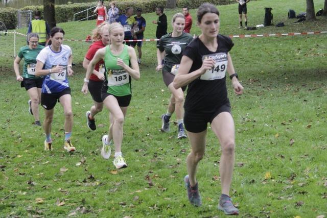 Die Streckenrekorde purzeln beim Endinger Crosslauf