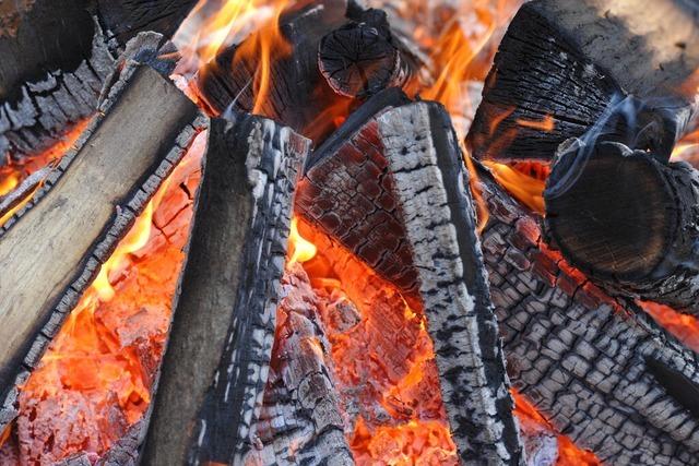 Es ist Stockbrotzeit – aber wie macht man den Teig?