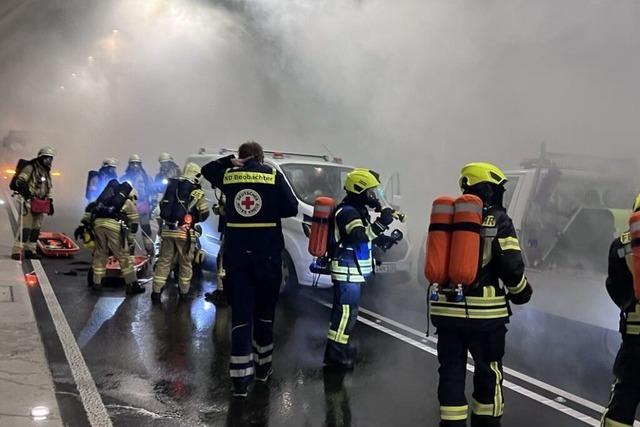 Den Einsatzkrften am Brandbergtunnel in Winden fehlt der Platz