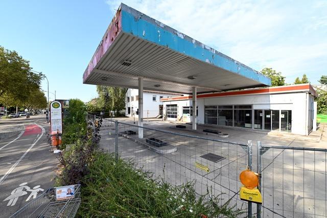 Fast 250 Interessierte aus Freiburg-Mooswald kommen zum Dialog ber die 