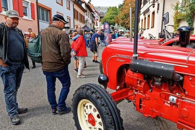 Bahlinger Handel und Gewerbe ldt zu Leistungsschau mit Schlepper- und Mopedtreffen ein