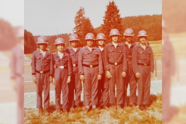 Die ersten Jugendfeuerwehrleute von Ehrenkirchen sind ergraut - und erinnern sich an alte Zeiten