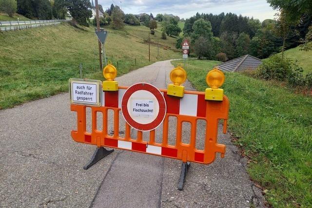 Hchenschwander Gemeindestrae ist nach Starkregen im Juni immer noch geschlossen