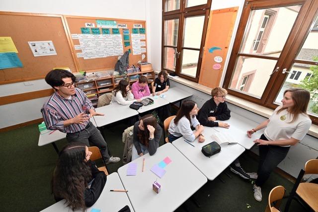 In Freiburg werden Schler in einem Workshop auf Englisch zu Faktencheckern ausgebildet